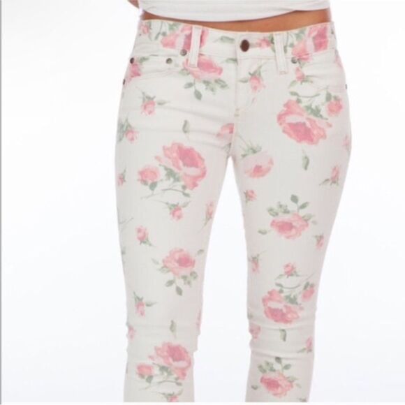 FREE PEOPLE | Retro Rose Floral Print Cream Slim Jeans Women’s Size 26 (2) - Picture 2 of 12